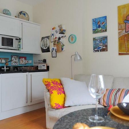 6 Coram Tower Lägenhet Lyme Regis Exteriör bild
