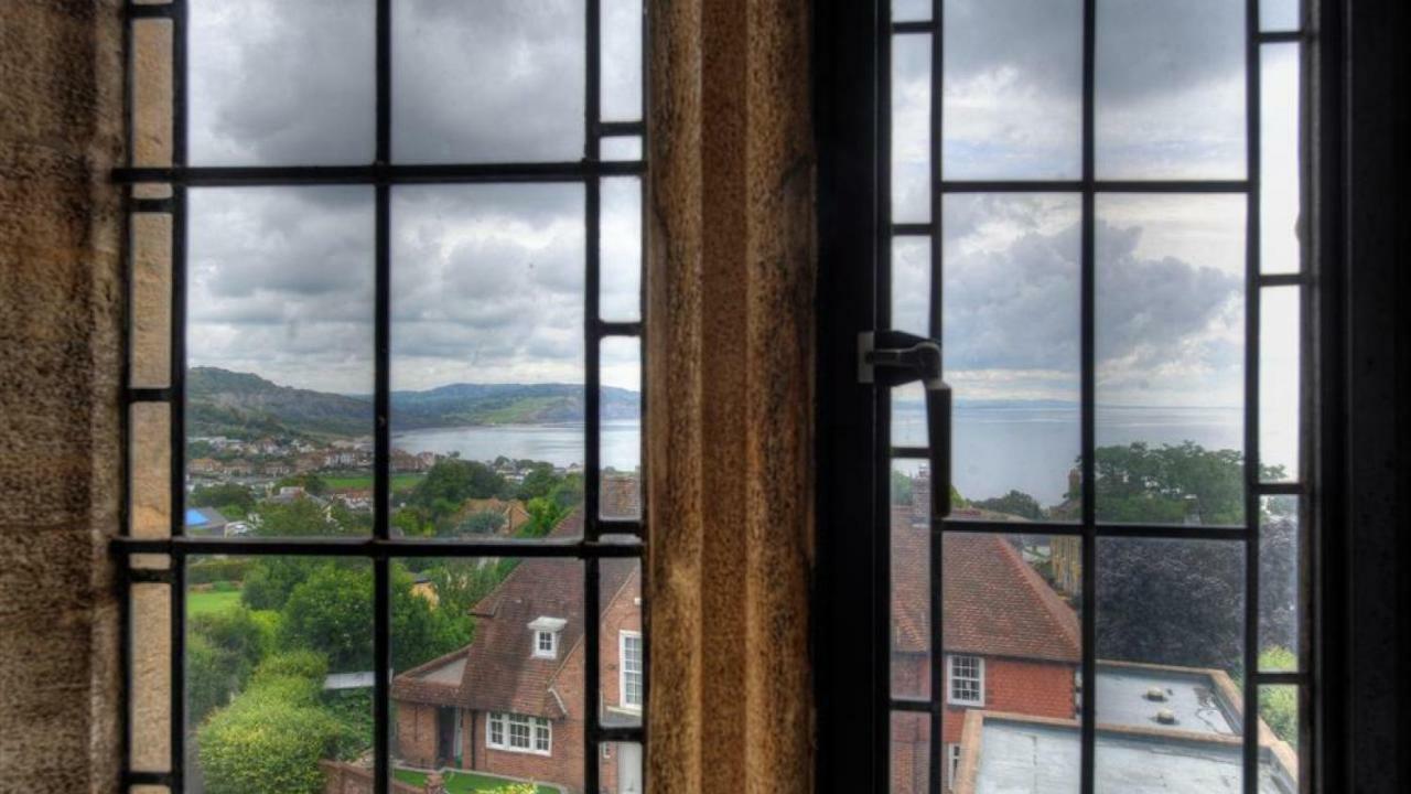 6 Coram Tower Lägenhet Lyme Regis Exteriör bild